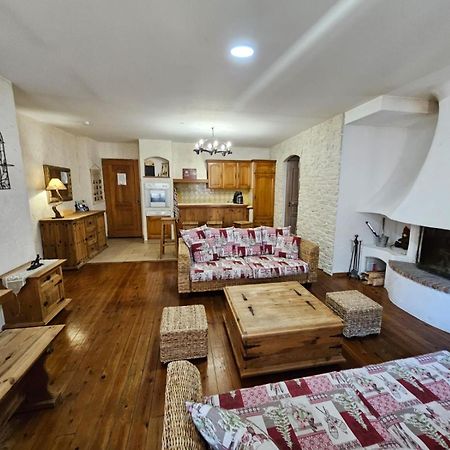 Appartement Blaise 4 pieces à Saint-Étienne-de-Tinée Extérieur photo